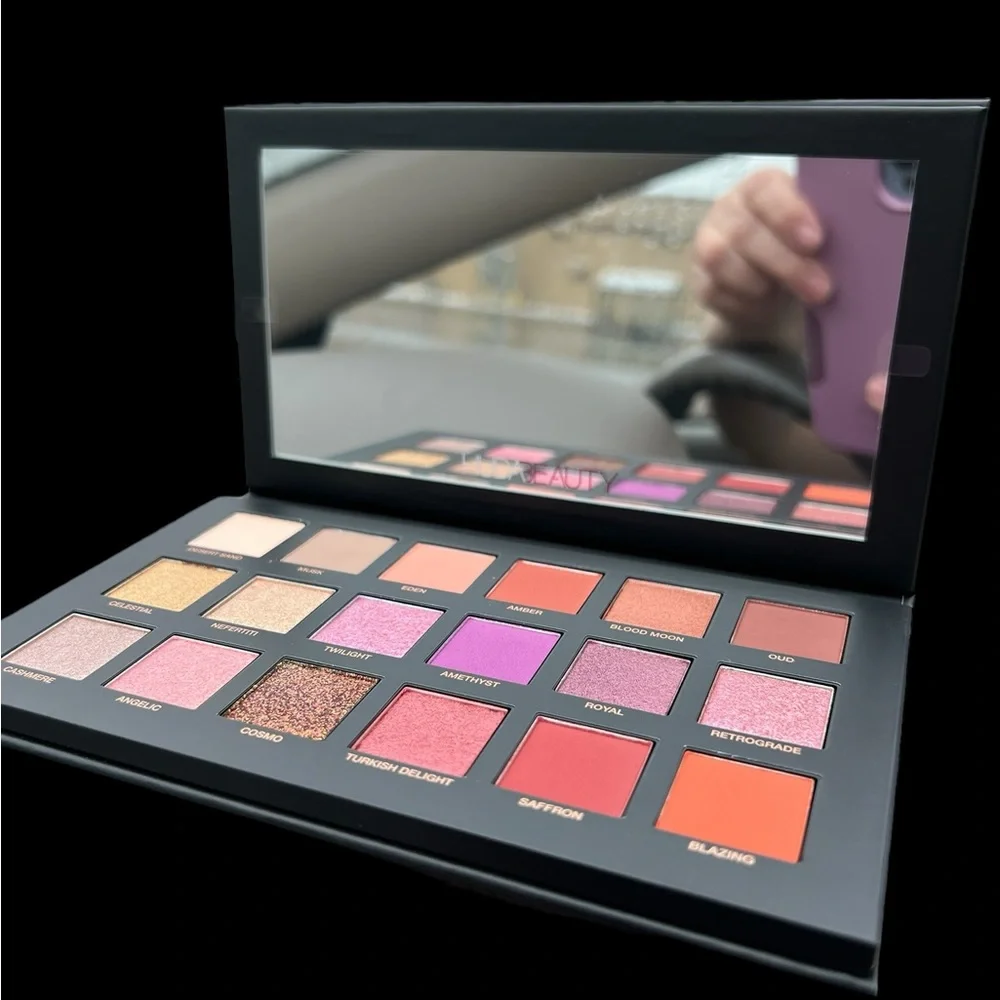 HUDA Desert Dusk Palette - Picture 4 of 16